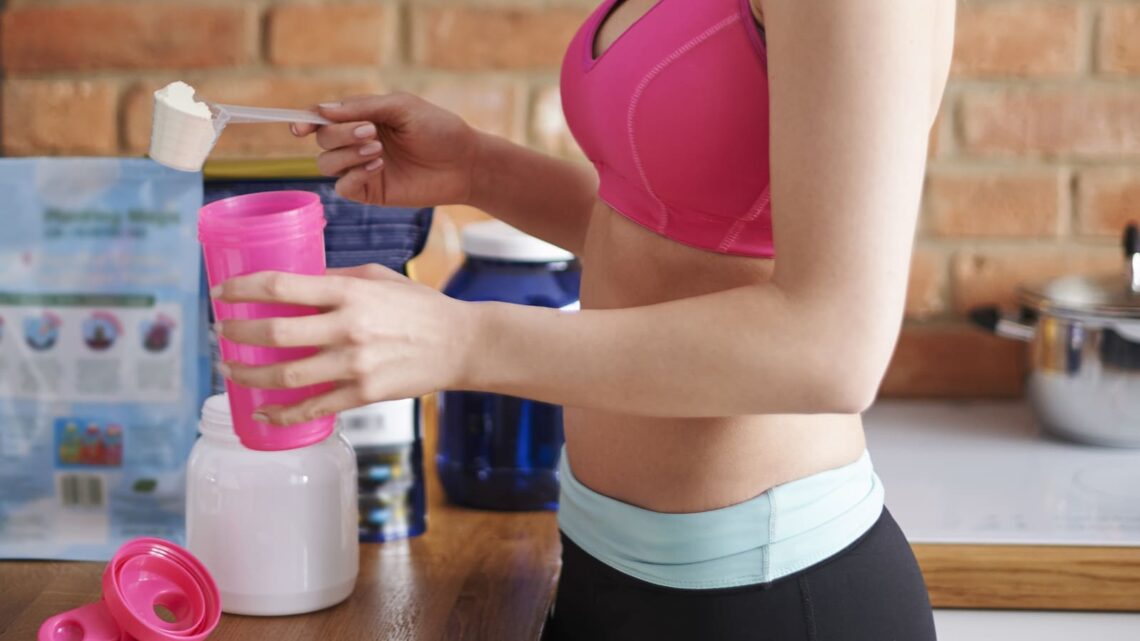 Whey fromagère vs whey native : Les différences clés pour les sportifs
