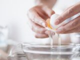 découvrez tout sur les acides aminés, leurs rôles essentiels dans le corps, leurs sources alimentaires et leurs bienfaits pour la santé.