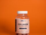 découvrez les bienfaits de la supplémentation en collagène : amélioration de la santé de la peau, des articulations et des cheveux. conseils, posologie et avis pour intégrer le collagène à votre routine bien-être.
