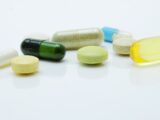 découvrez le dosage optimal des oméga-3 pour profiter pleinement de leurs bienfaits sur la santé cardiovasculaire, cérébrale et articulaire.
